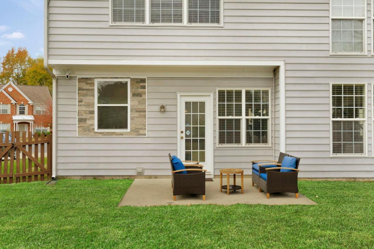 Spectacular Singe-family With Pool & Amenities
