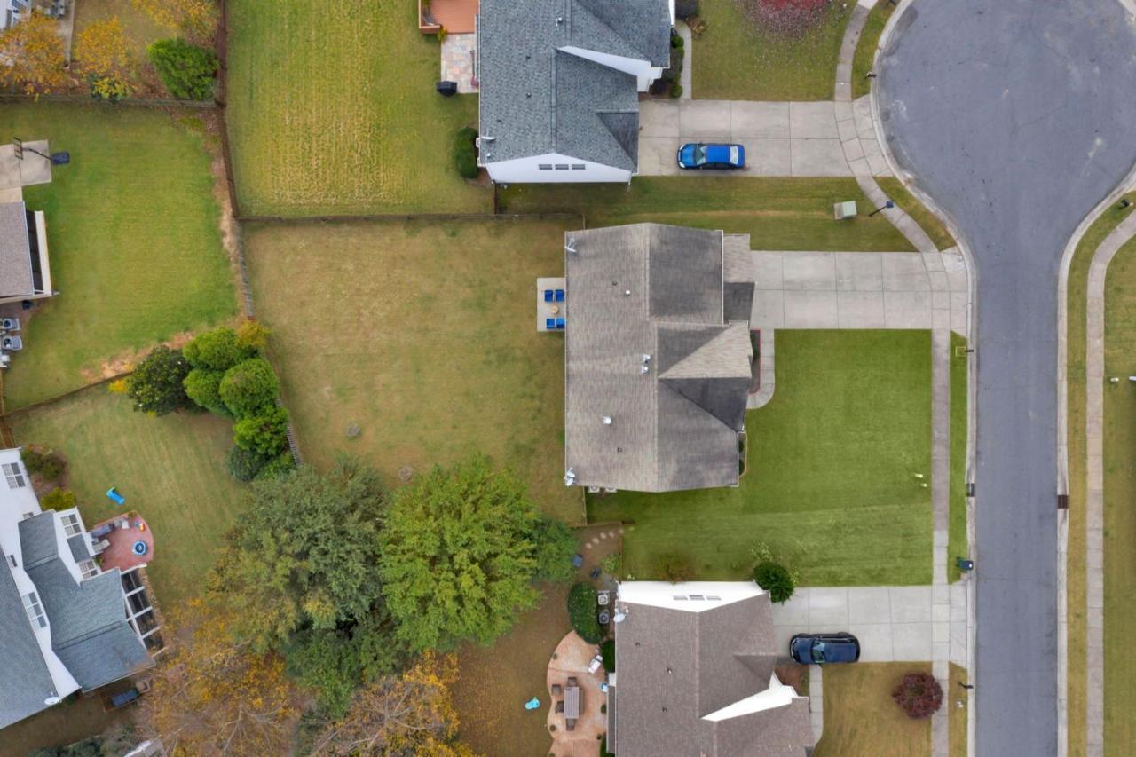 Spectacular Singe-family With Pool & Amenities Holiday home Charlotte
